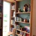 Bibliothèque d’angle en hêtre massif