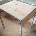 Petite table d'appoint