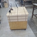 Desserte d'atelier avec plateau MFT