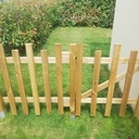 BASIQUE BARRIERE DE JARDIN + PORTILLON BOIS