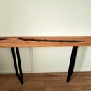 Console frêne et résine.