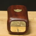 Un  Etui  de selle  flocké