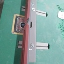 Défonceuse sous établie avec guide