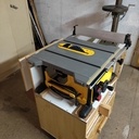 Petite extension arrière et pliable pour scie