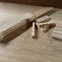 Planchette, ses lardons son couteau et oups y a le fromage