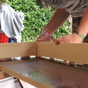 Assemblage des étagères par collage