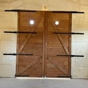 "Grande" porte de hangar en pierres de taille