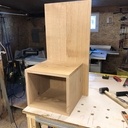 Table de nuit suspendue