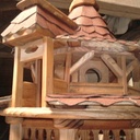 Mangeoire et nichoir a oiseaux