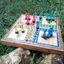 Jeu de petits-chevaux en bois et epoxy