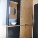 2 meubles dans une même chambre