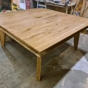 La "Gigantesque" une table