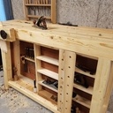 Établi en bois de charpente