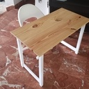 Petites tables enfants sur bois de récupération