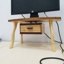 "L’araignée", petit meuble pour écran d'ordinateur