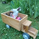 Petit Camion en chêne pour petit garçon. Juin 2022