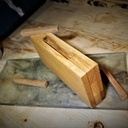 Un moule à chevilles en chêne