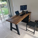 Les bastaings de la grange transformés en bureau (avec les moyens du bord)