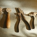 Un support pour les scies à main