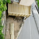 Une grande terrasse bois sur pilotis