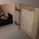 emplacement derriere la niche pour mettre tout l'apareillage box ,disque dur ,cable HDMI en rabe etc...