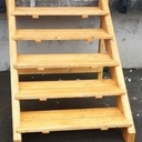 Escalier d'accès quais