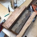 Planche à découper en orme massif à bâtons rompus