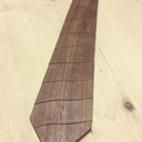 Cravate en noyer