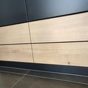 Placard vestiaire dans une petite entrée.