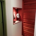 Agencement encastré et porte