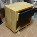 Petit chevet suspendu