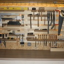 Rayon d'outillage avec éclairage indirect par bandes LEDS