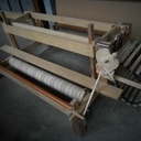 Métier à tisser piloté par un ordinateur en bois