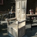 Chaise d'inspiration médiévale