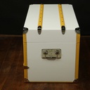 Malle Laque blanche et cuir , bijouterie palladium