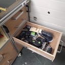 Banc de scie avec défonceuse sous table