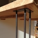 Table haute brute avec 2 pieds en épingle