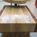 "Fourmi", table basse avec grain continu et cookie de noyer