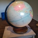 Piètement pour Globe terrestre