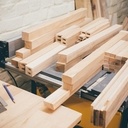 débits et premiers usinages - on peut voir la problématique des mortaises trop excentrés