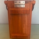 Mangeoire à graine verticale en Padouk