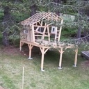 Cabane enfant sur pilotis