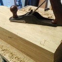 c'est mon établi qui bouge et qui gache le plaisir du travail!