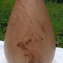 Lampe en forme de goute en platane