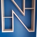 Bibliothèque lettre géante