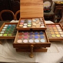 Coffret de rangement pour matériel artistique