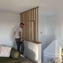 Claustra en chêne style "persienne"