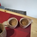 Tasses et gobelet aux outils de sabotier