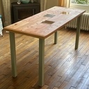 Table bureau avec trappes mystère