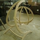 Fauteuil boule frêne en lamellé collé